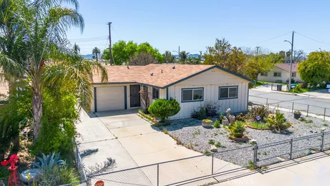 201 Val Verde Drive, Hemet, CA MLS: IG25067548