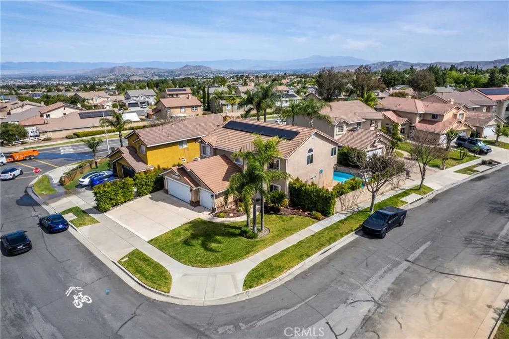 2843 S Buena Vista Ave, Corona, CA 92882