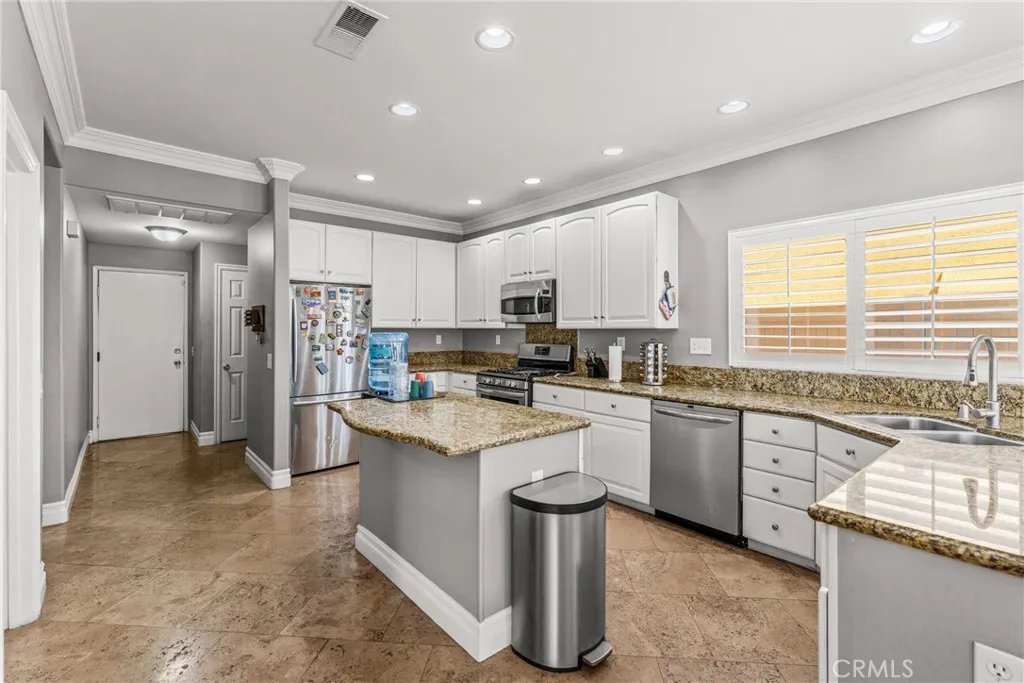 Additional image 13 of 2843 S Buena Vista Ave, Corona, CA 92882