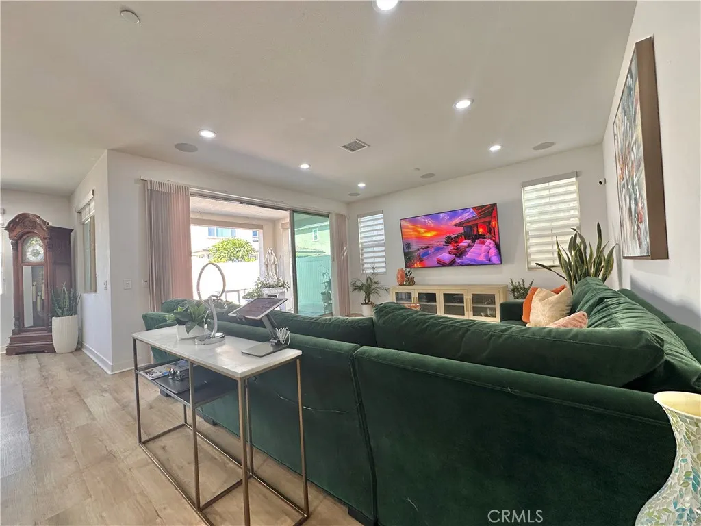 Additional image 8 of 5721 Windbourne Dr, Huntington Beach, CA 92647