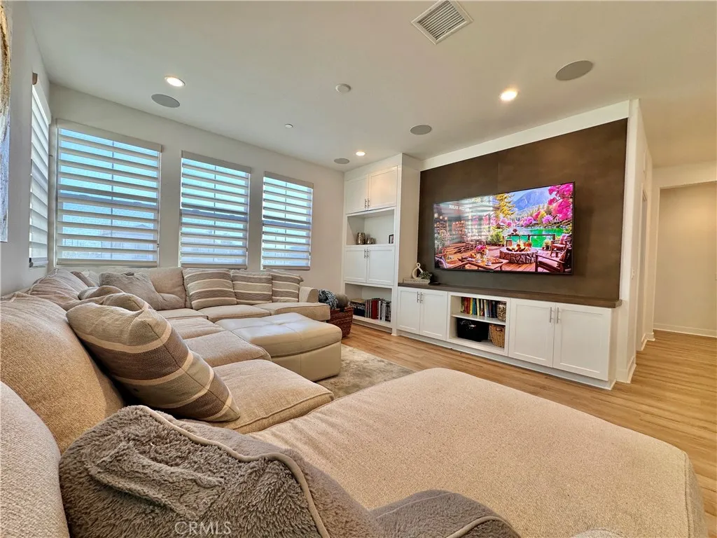 Additional image 23 of 5721 Windbourne Dr, Huntington Beach, CA 92647