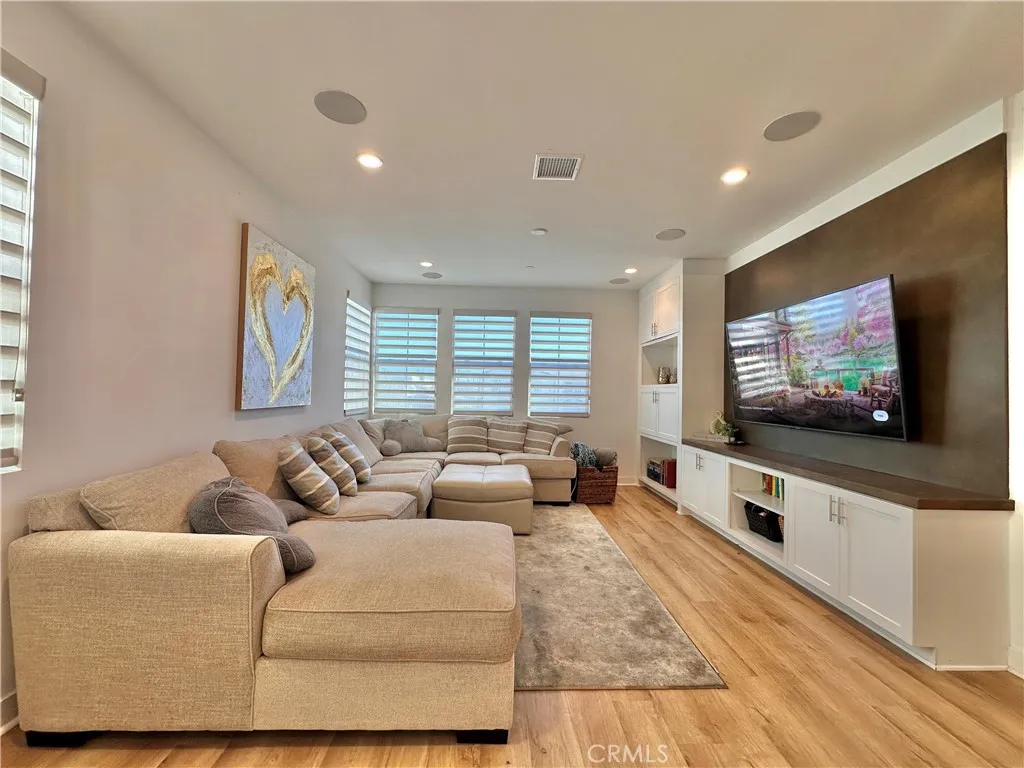 Additional image 21 of 5721 Windbourne Dr, Huntington Beach, CA 92647