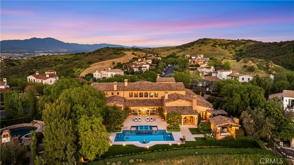 51 Echo Gln, Irvine, CA 92603