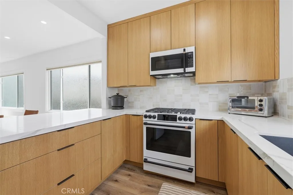 Additional image 15 of 11936 Gorham Ave, Los Angeles, CA 90049