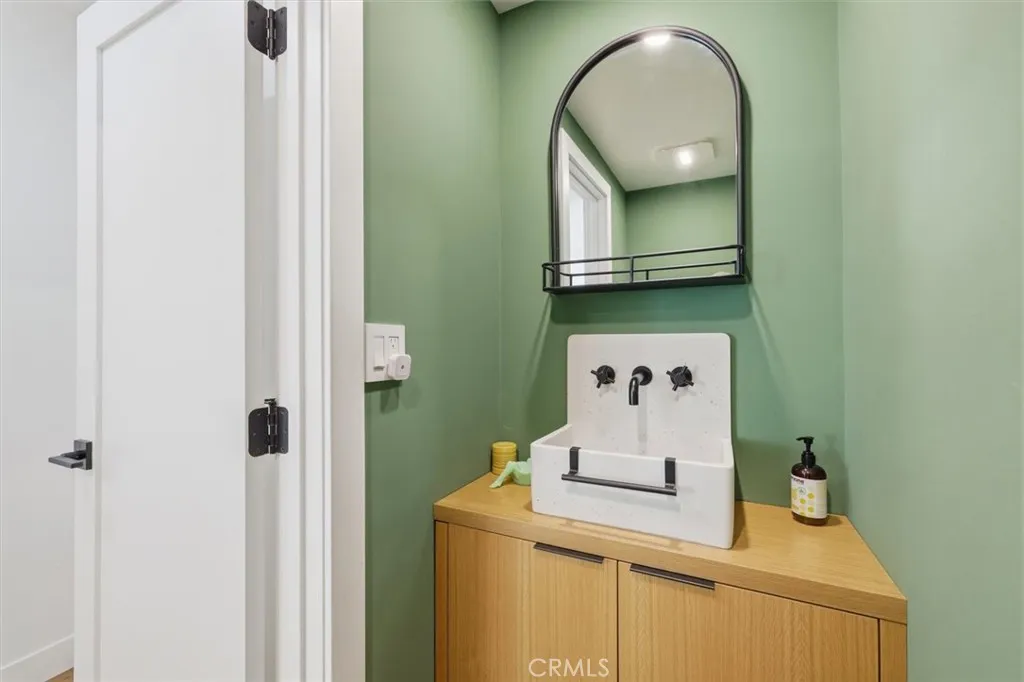 Additional image 14 of 11936 Gorham Ave, Los Angeles, CA 90049