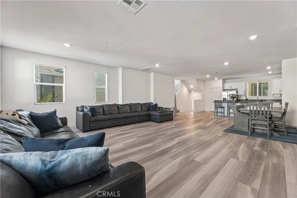 Additional image 16 of 1208 Dock Ln, Harbor City, CA 90710