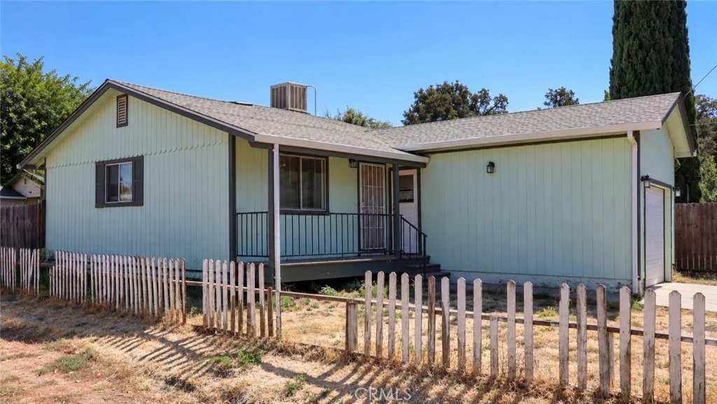 3910 Vista Robles Way, Clearlake, CA 95422