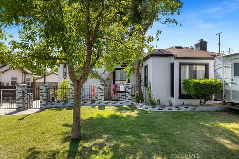 2516 Loma Linda Drive, Bakersfield, CA MLS: PI25106575