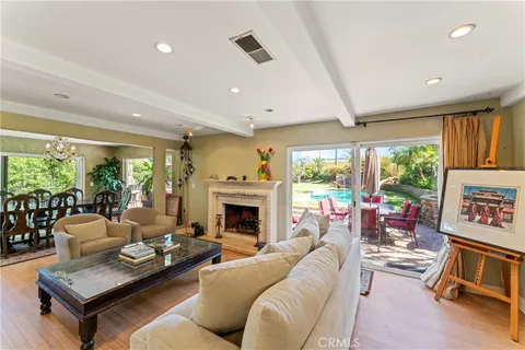 6018 Fenwood Avenue, Woodland Hills, CA 91367 - MLS#: SR25057246