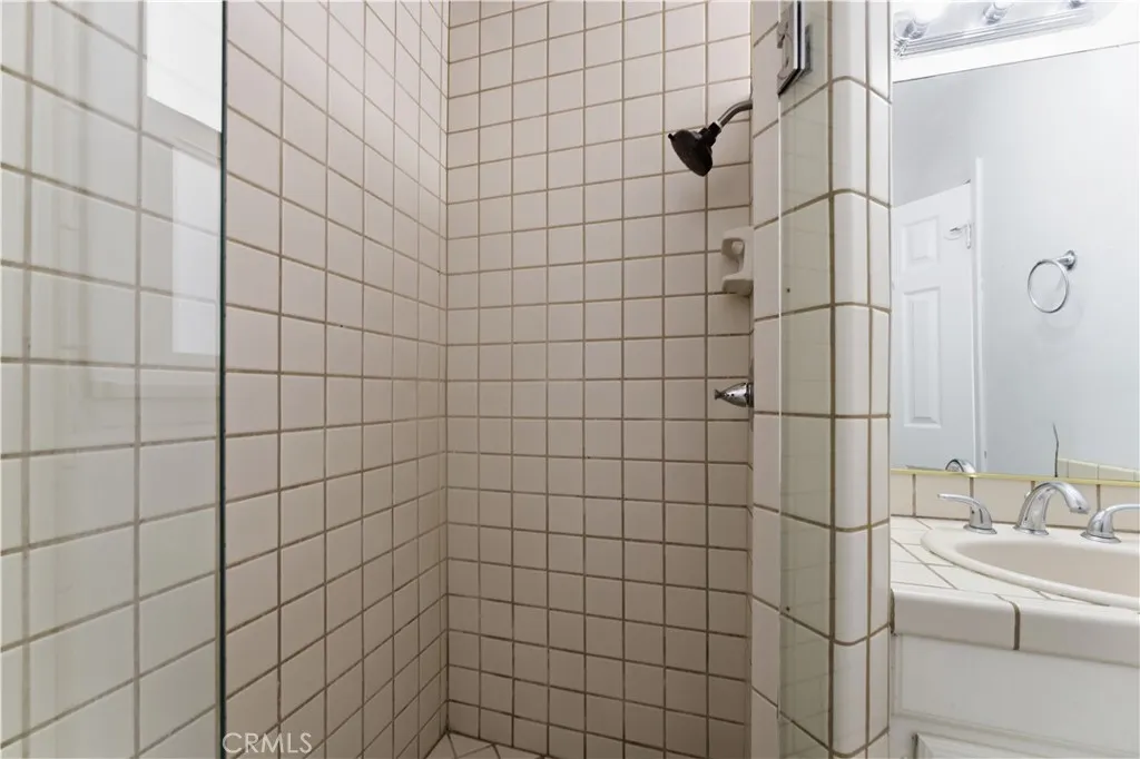 Additional image 60 of 10944 Haskell Avenue, Granada Hills, CA 91344