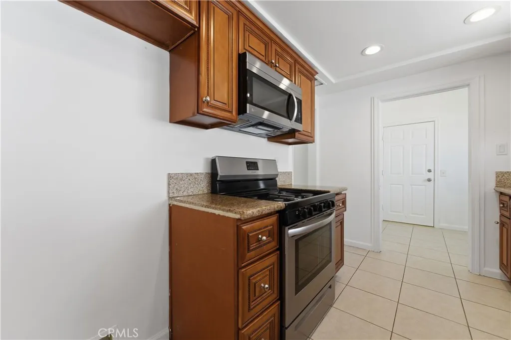 Additional image 16 of 10944 Haskell Avenue, Granada Hills, CA 91344