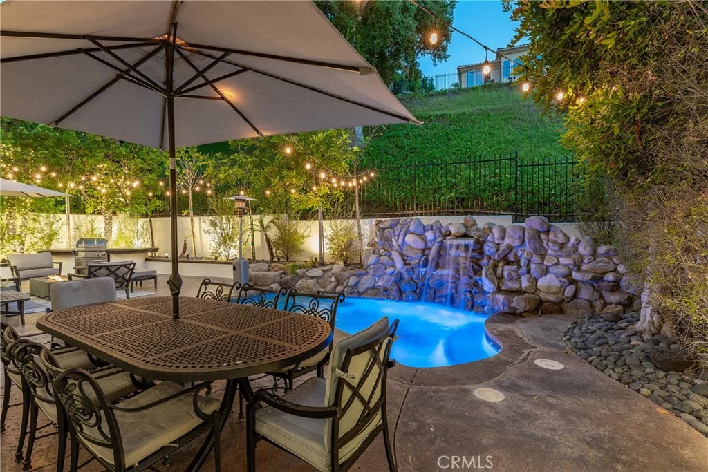 23262 Park Corniche, Calabasas, CA 91302