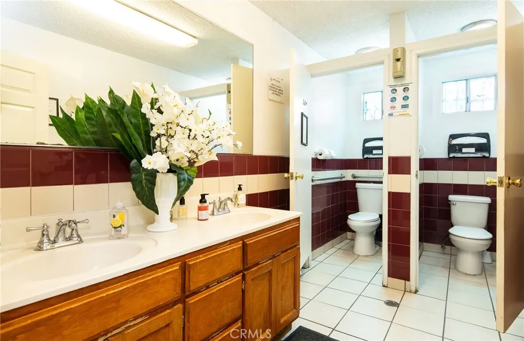 Additional image 50 of 147 E Rosecrans Avenue, Compton, CA 90222