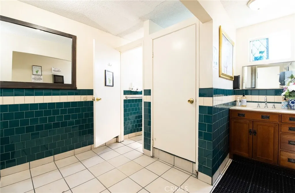 Additional image 15 of 147 E Rosecrans Avenue, Compton, CA 90222