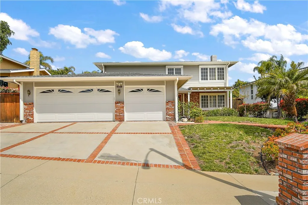 5017 Golden Arrow Dr  