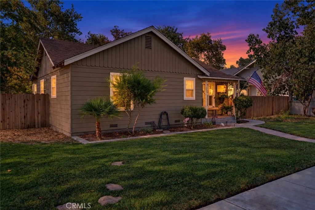 521 E Marshall St, Turlock, CA 95380 photo 3