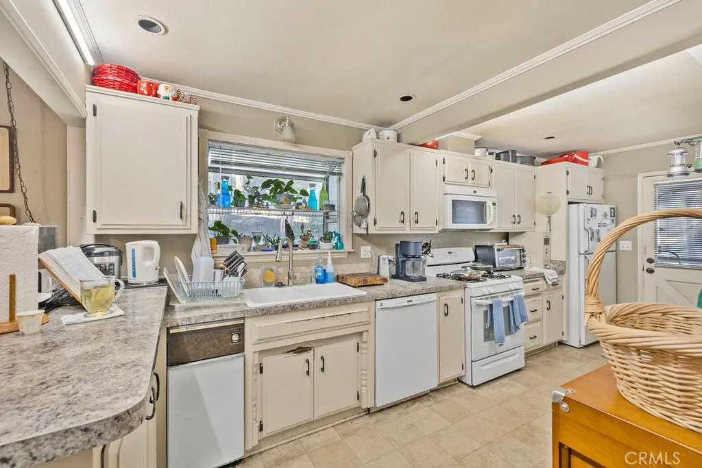 Additional image 64 of 23328 Brookside Rd Road, Crestline, CA 92325