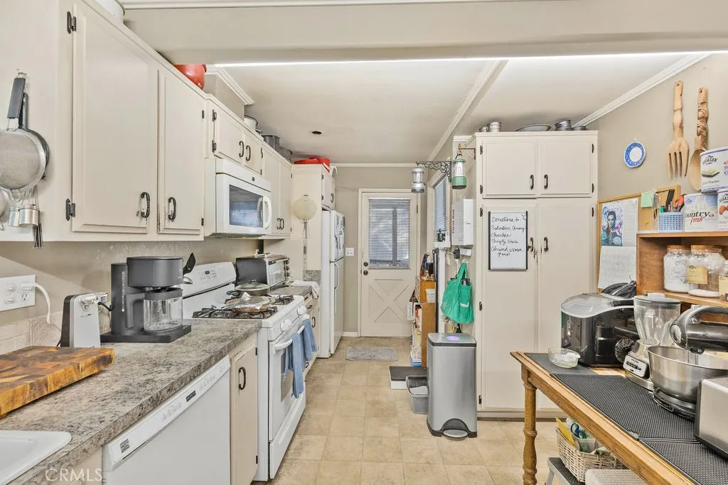 Additional image 26 of 23328 Brookside Rd Road, Crestline, CA 92325