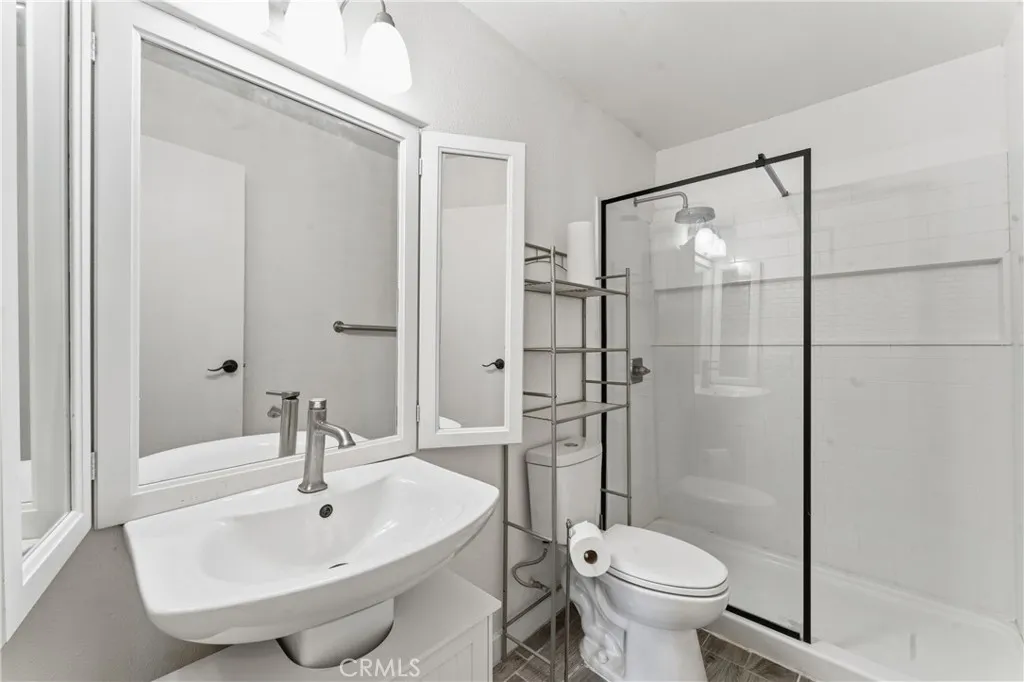 Additional image 20 of 16722 Shinedale Drive, Canyon Country, CA 91387