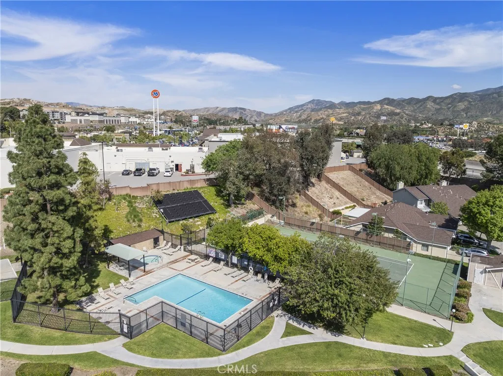 16722 Shinedale Drive, Canyon Country, CA 91387