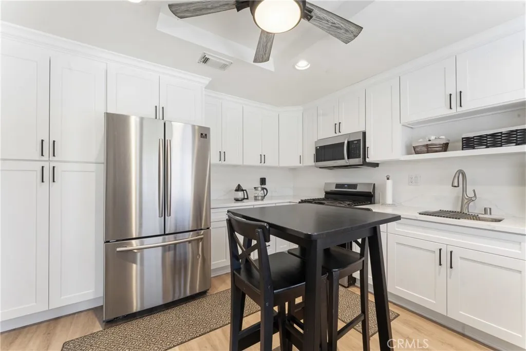 Additional image 14 of 16722 Shinedale Drive, Canyon Country, CA 91387