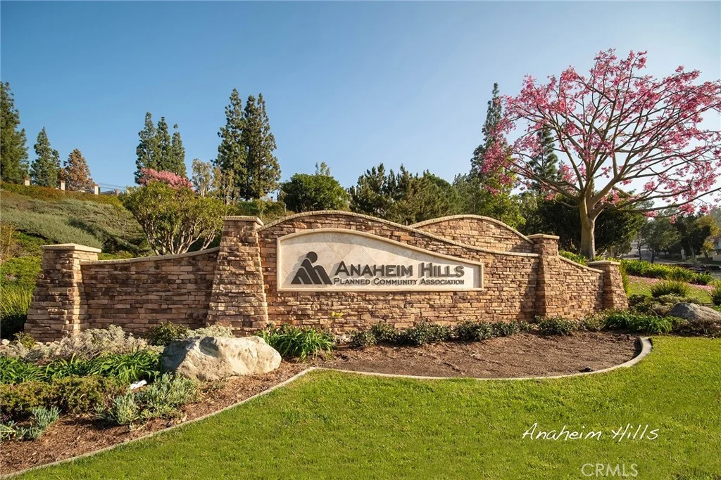 6212 E Twin Peak Cir, Anaheim Hills, CA 92807