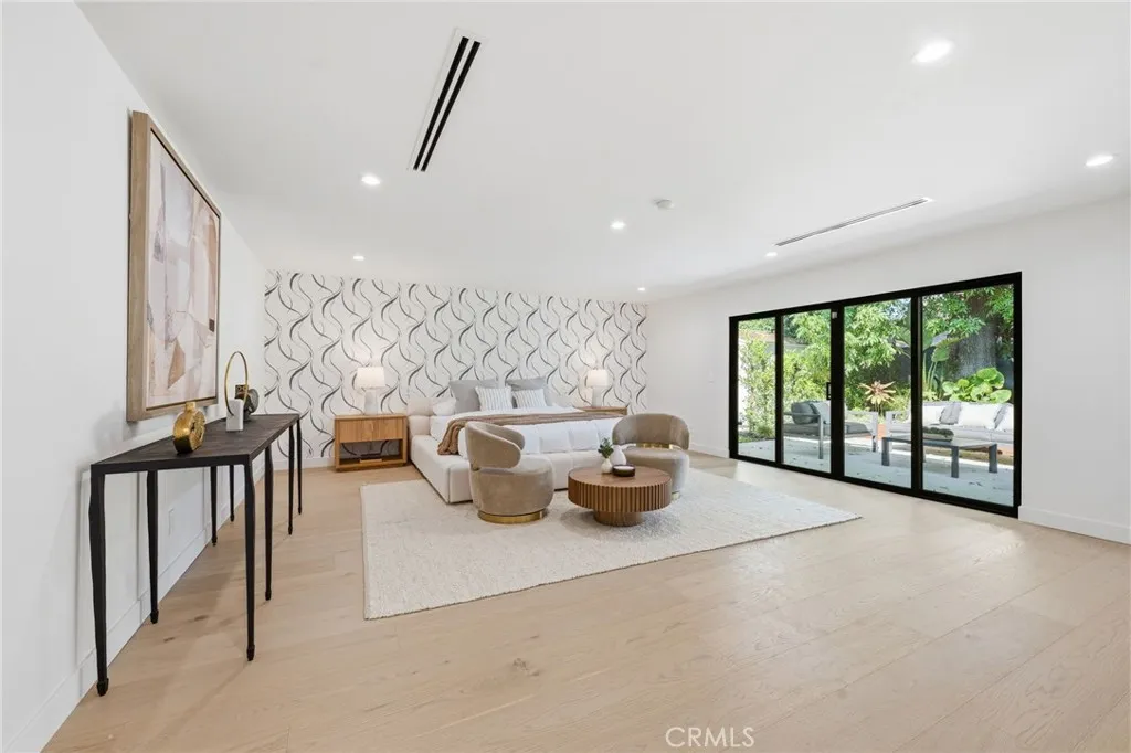 Additional image 25 of 8400 White Oak Ave, Sherwood Forest, CA 91325