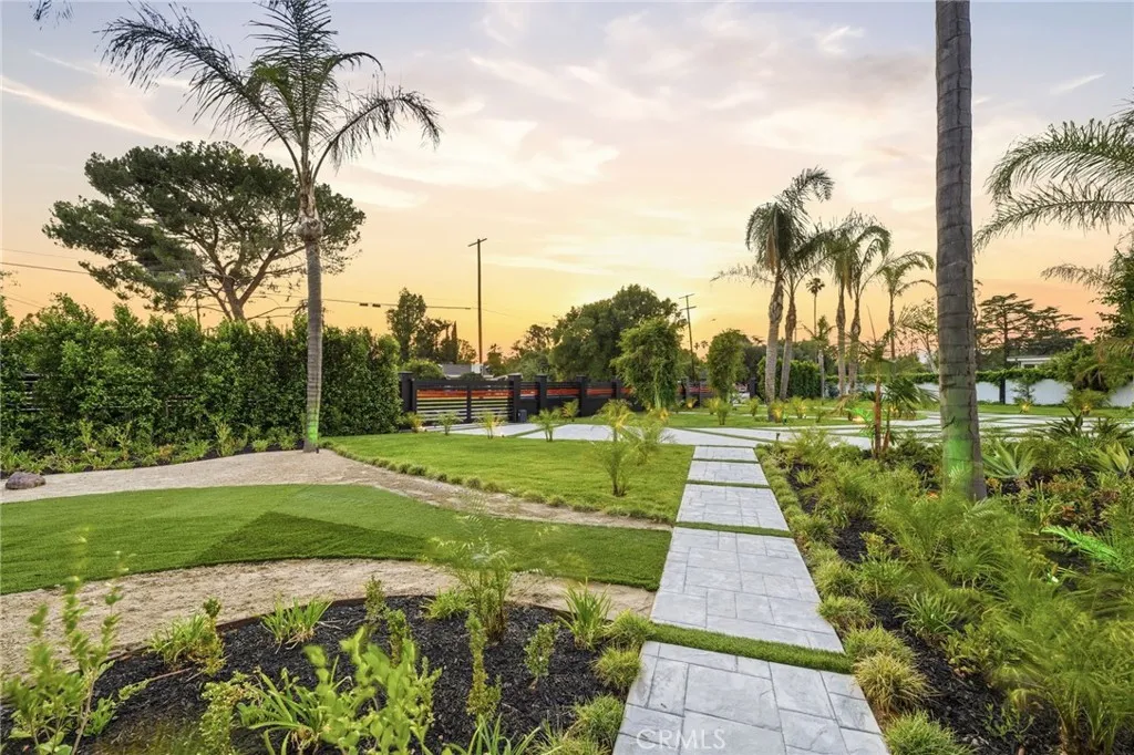 Additional image 5 of 8400 White Oak Ave, Sherwood Forest, CA 91325