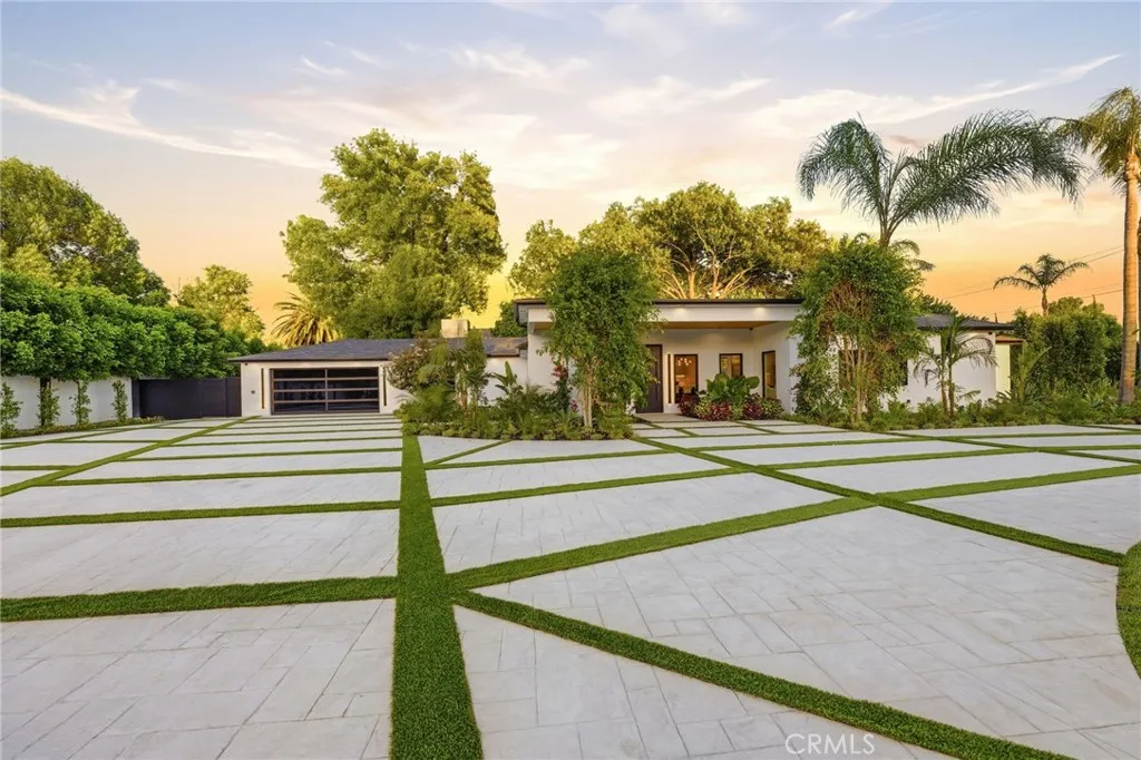 Additional image 52 of 8400 White Oak Ave, Sherwood Forest, CA 91325