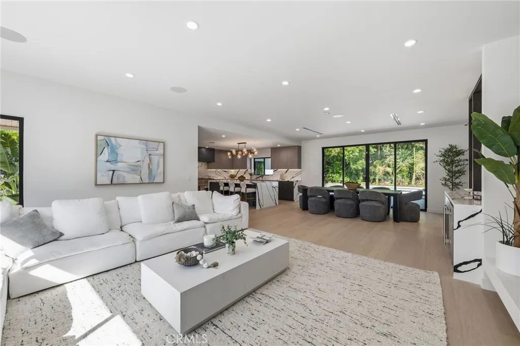 Additional image 14 of 8400 White Oak Ave, Sherwood Forest, CA 91325