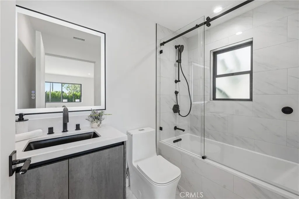 Additional image 91 of 8400 White Oak Ave, Sherwood Forest, CA 91325