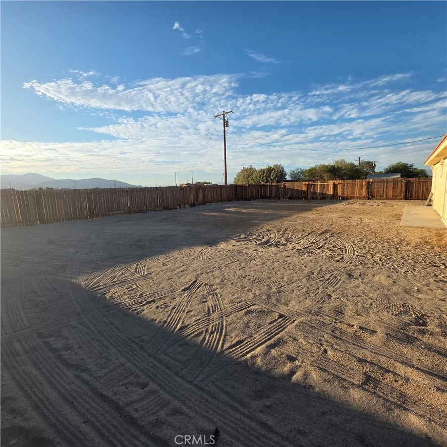 2319 Shore Isle Avenue, Thermal, CA 92274