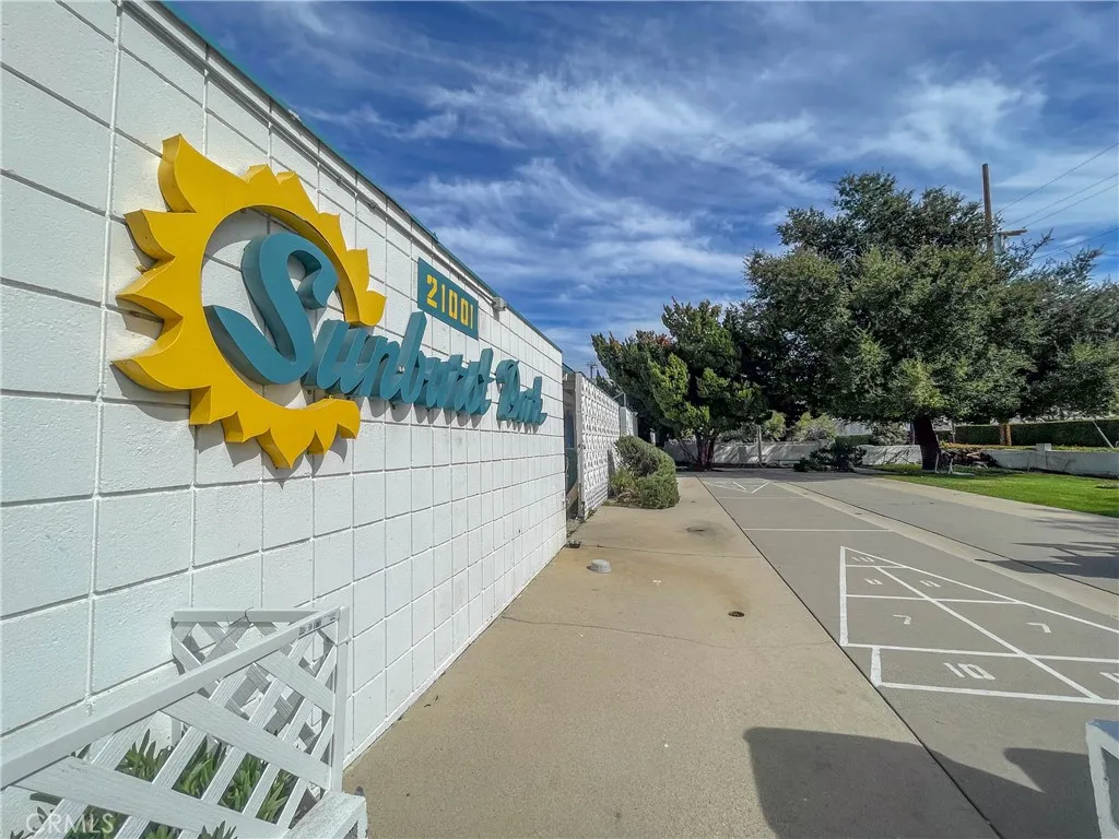 Additional image 23 of 21001 Plummer Street Unit 34, Chatsworth, CA 91311