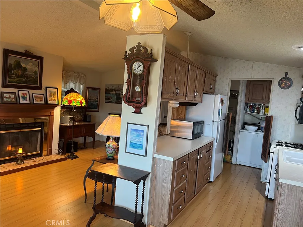 Additional image 38 of 21001 Plummer Street Unit 34, Chatsworth, CA 91311