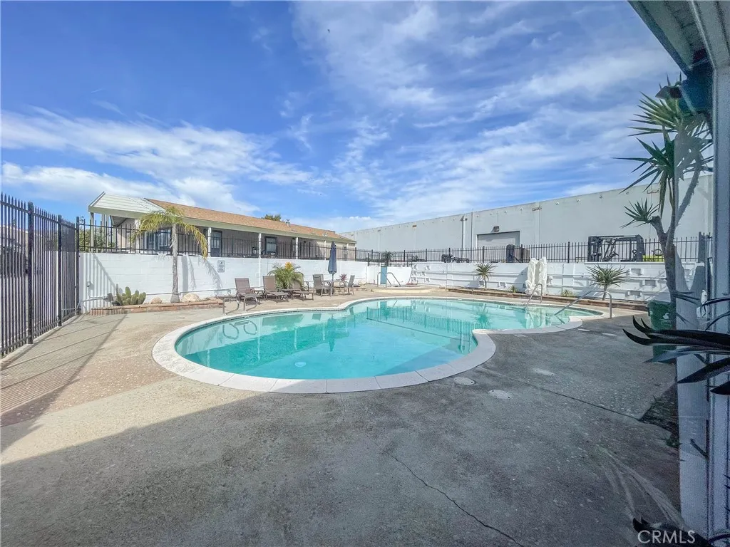 Additional image 21 of 21001 Plummer Street Unit 34, Chatsworth, CA 91311