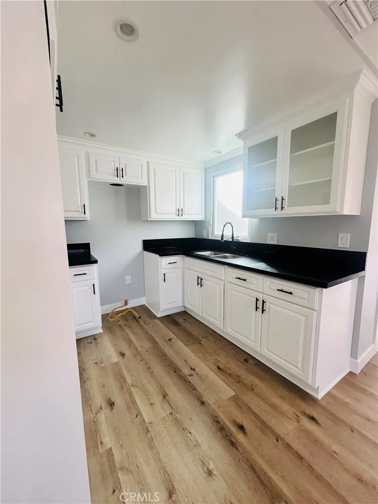 Additional image 11 of 4108 W 106th Street, Inglewood, CA 90304