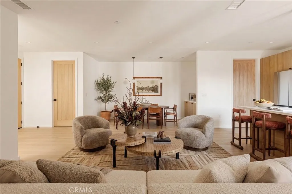 Additional image 6 of 17852 Saticoy Street, Reseda, CA 91335