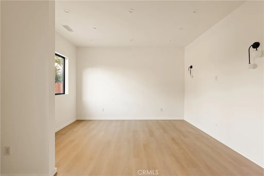 Additional image 14 of 17852 Saticoy Street, Reseda, CA 91335