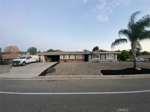 23675 Continental Drive, Canyon Lake, CA MLS: IG25056466