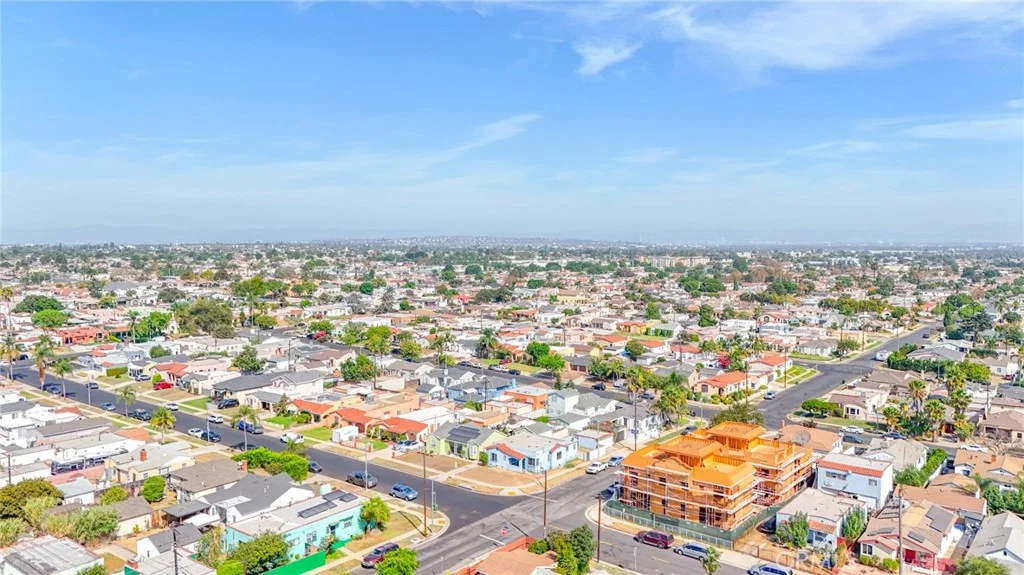 1433 W 96th St, Los Angeles, CA 90047