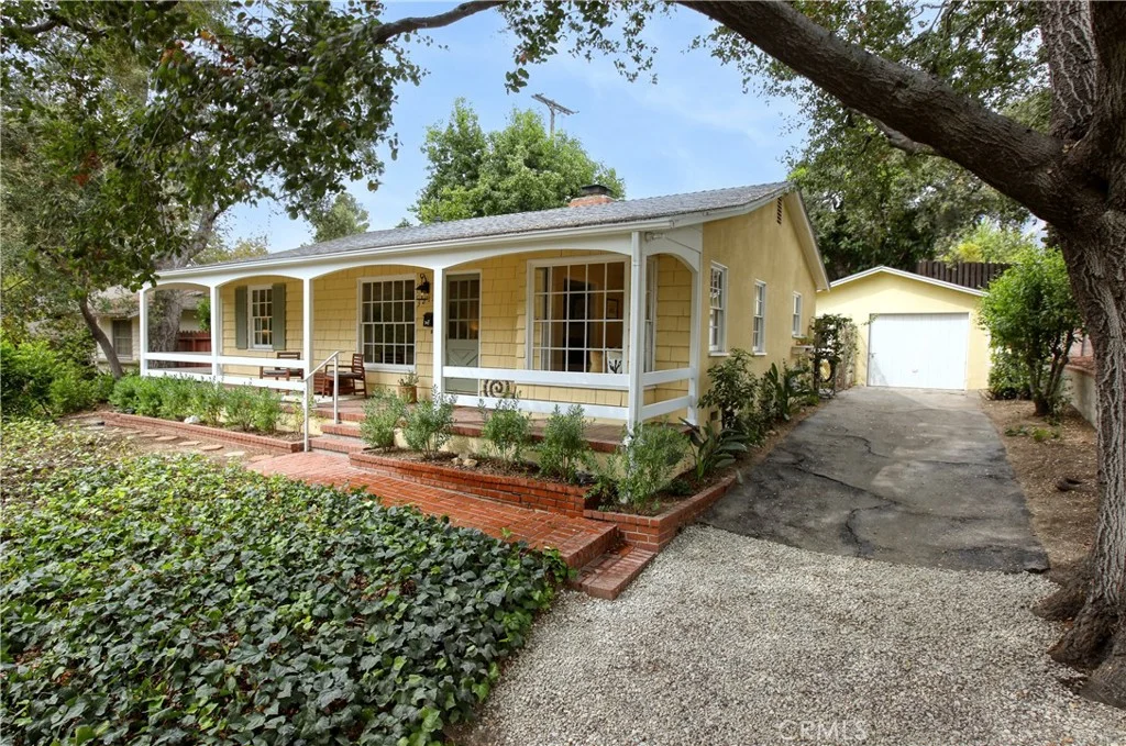 3213 Park Vista Drive, Glendale, CA 91214