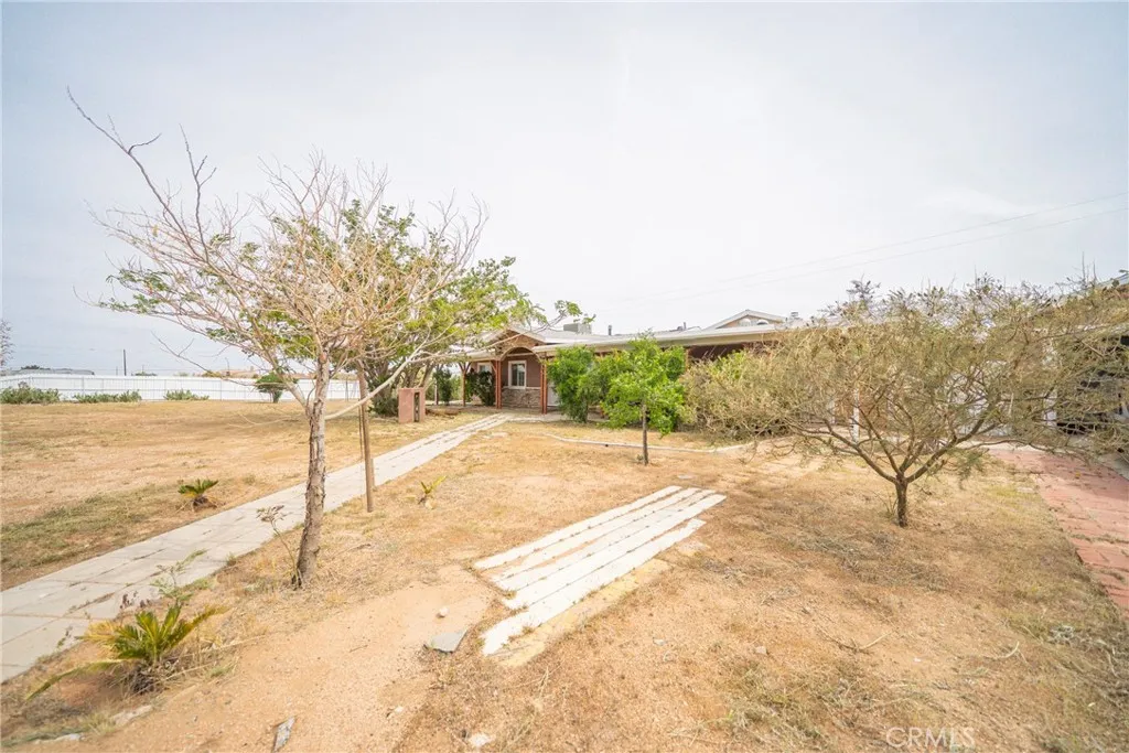 Additional image 68 of 11020 Viento Pl, Apple Valley, CA 92308