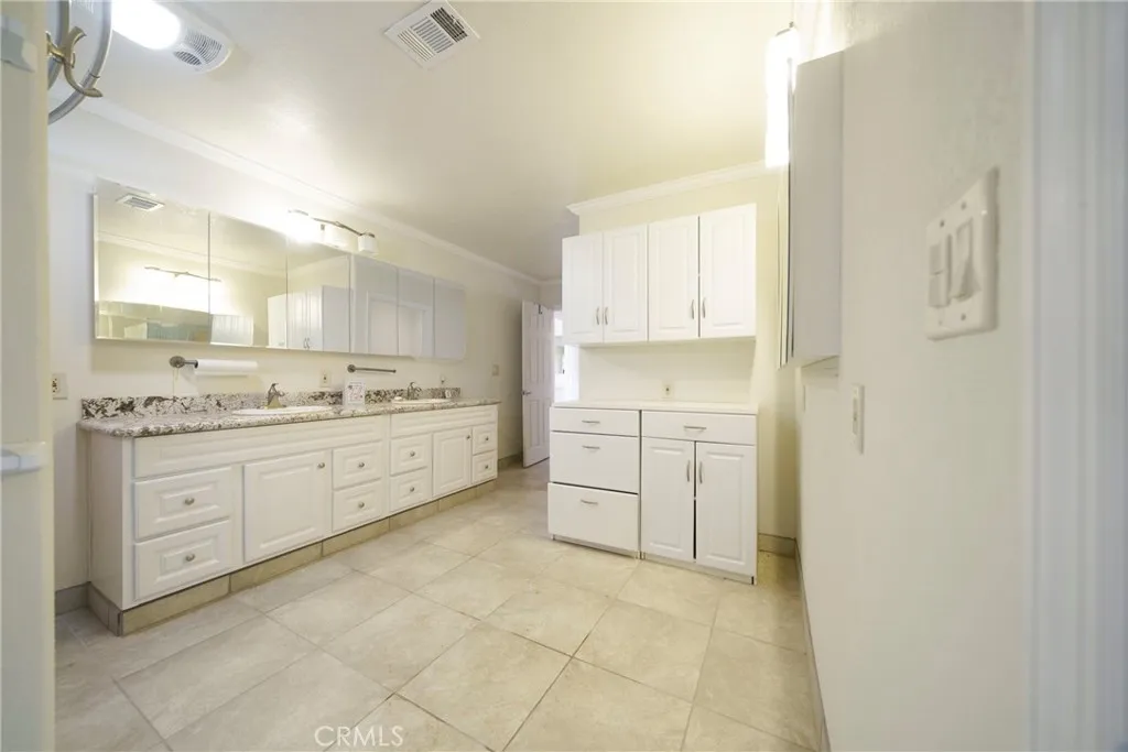 Additional image 92 of 11020 Viento Pl, Apple Valley, CA 92308