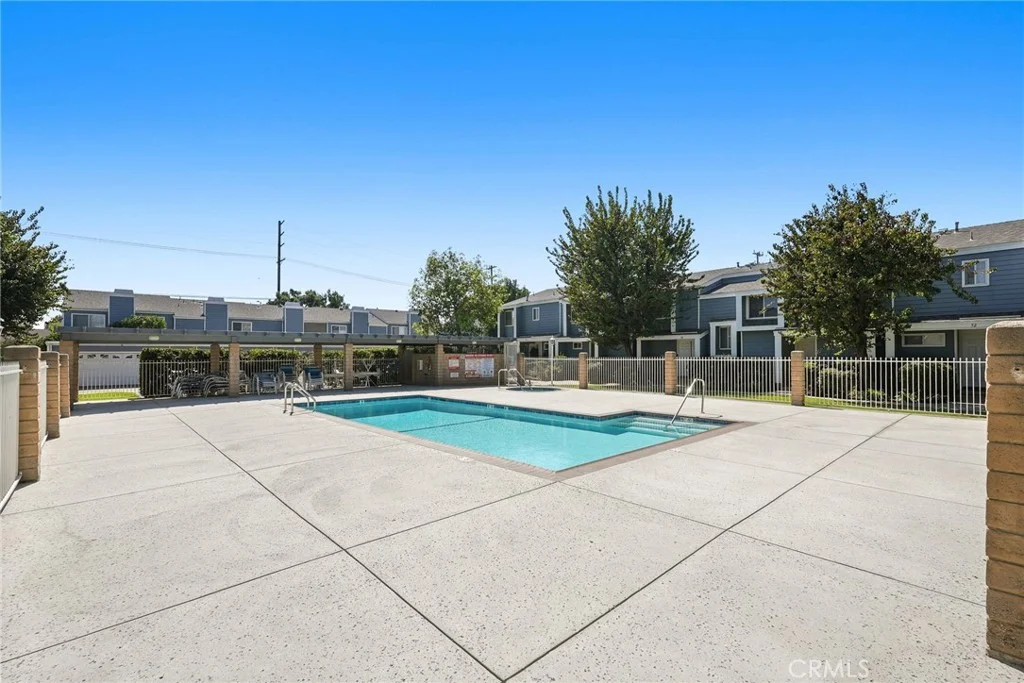 15735 Nordhoff Street Unit 19, North Hills, CA 91343