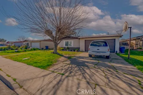 2725 Green Street, Merced, CA MLS: MC25035950