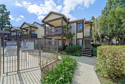 12428 Bay Hill Court, Garden Grove, CA 92843 - MLS#: OC25035563