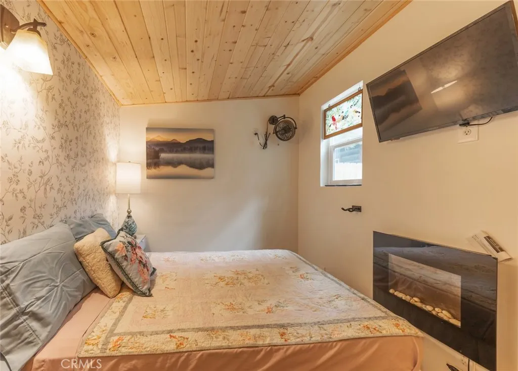 Additional image 32 of 2047 7th Lane, Big Bear City, CA 92314