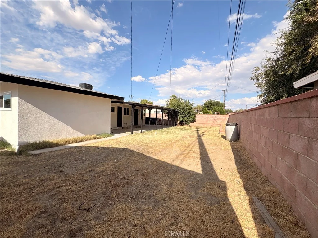 408 Langhorn St, Lancaster, CA 93535