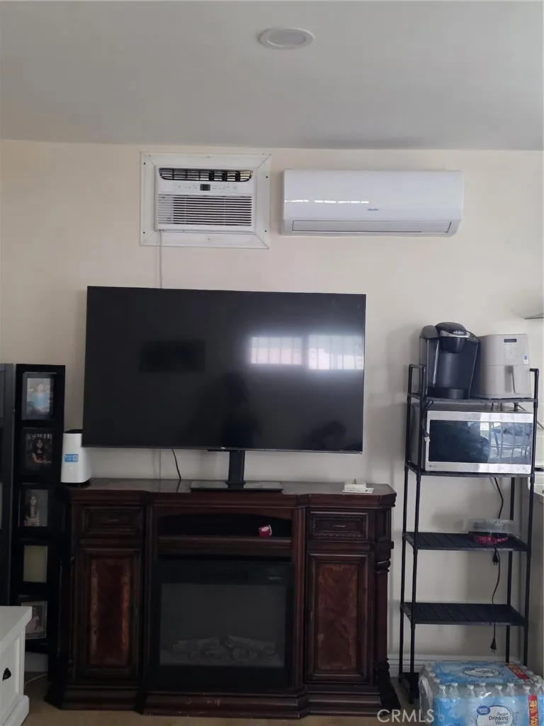 Additional image 35 of 819 E 85th Street, Los Angeles, CA 90001