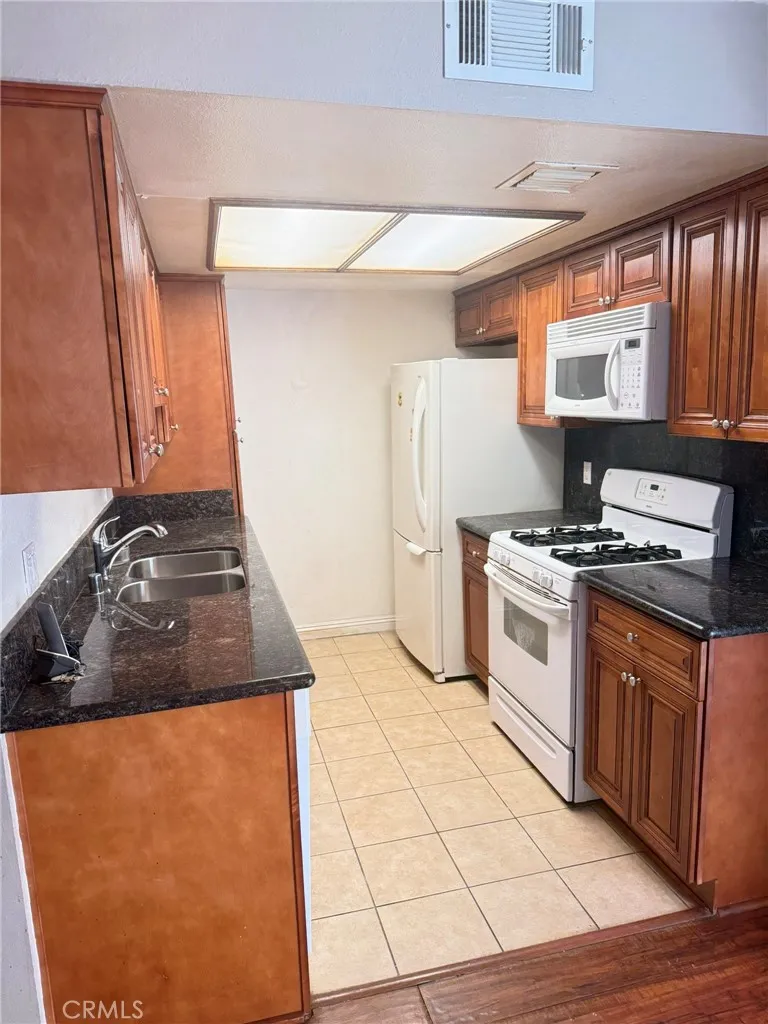 Additional image 15 of 77 N Michigan Ave Unit 3, Pasadena, CA 91106